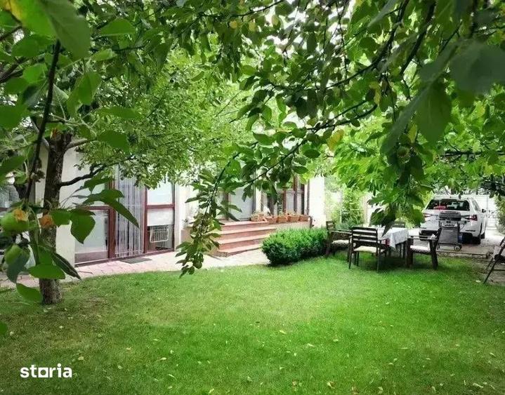 Casă cu 5 camere cu Teren 512 Mp în Mogoșoaia