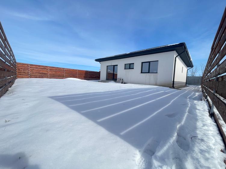 Casă individuală cu 3 camere cu Teren 375 Mp în Berceni