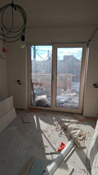 Casă cu 4 camere cu Teren 400 Mp în Balotești
