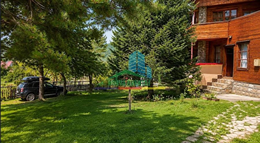 Casă cu 4 camere cu Teren 458 Mp în Lepșa