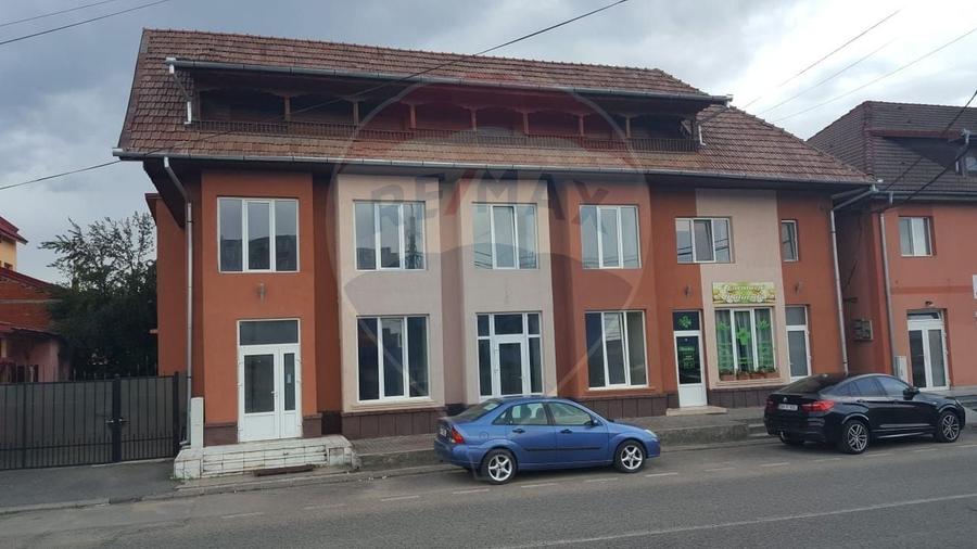 Spațiu comercial, de 120 mp, în Central