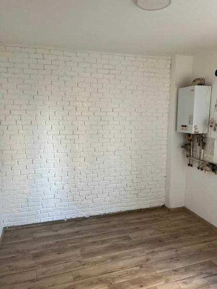 Casă cu 4 camere în Mărăști