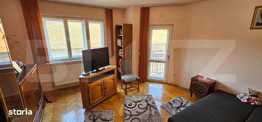 Casă cu 4 camere cu Teren 163 Mp în Gojdu