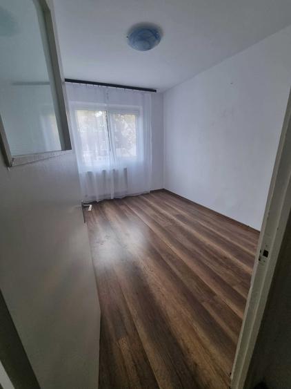 Apartament cu 2 camere semidecomandat în Malu Roșu