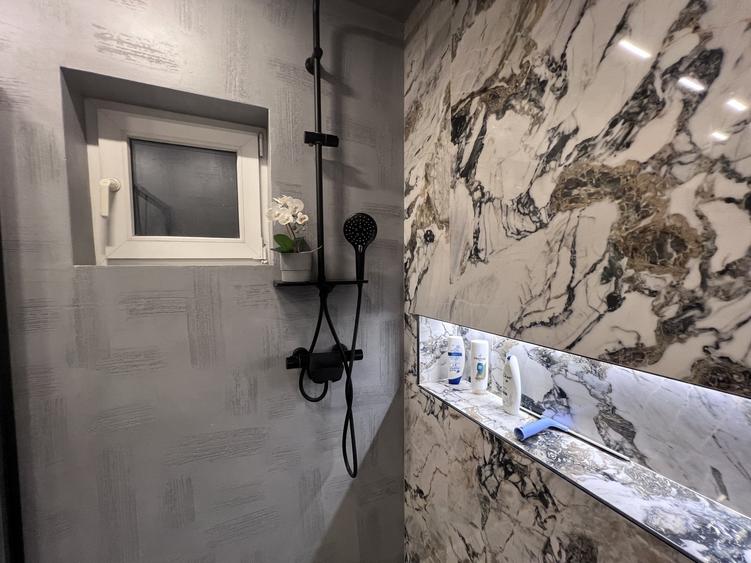 Apartament cu 2 camere decomandat, mobilat în Splaiul Unirii