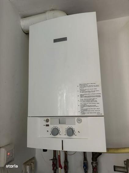 Apartament cu 3 camere în Polivalentă