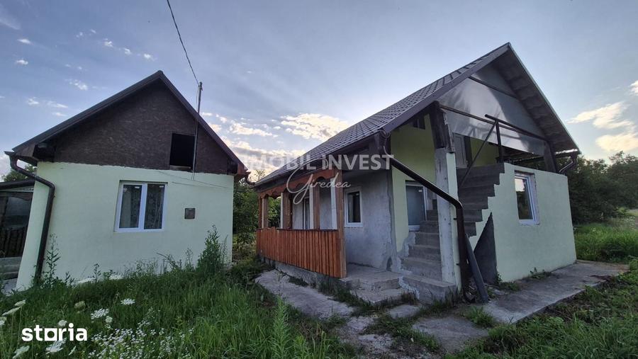 Casă cu 4 camere cu Teren 3000 Mp în Botez