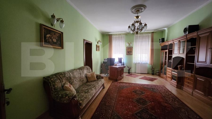 Casă individuală cu 3 camere cu Canalizare în Central