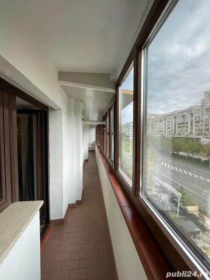 Apartament cu 3 camere decomandat, mobilat în Decebal