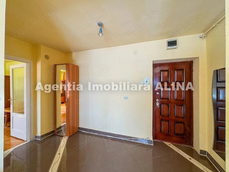 Apartament cu 2 camere semidecomandat în Ultracentral