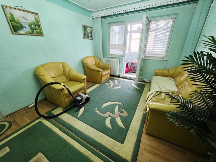 Apartament cu 3 camere în Alexandru cel Bun