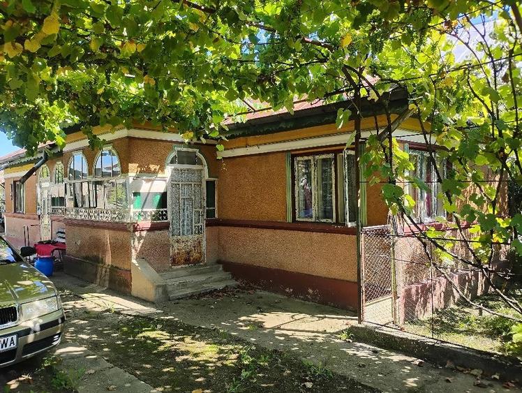 Casă cu Teren 2400 Mp în Bilciurești