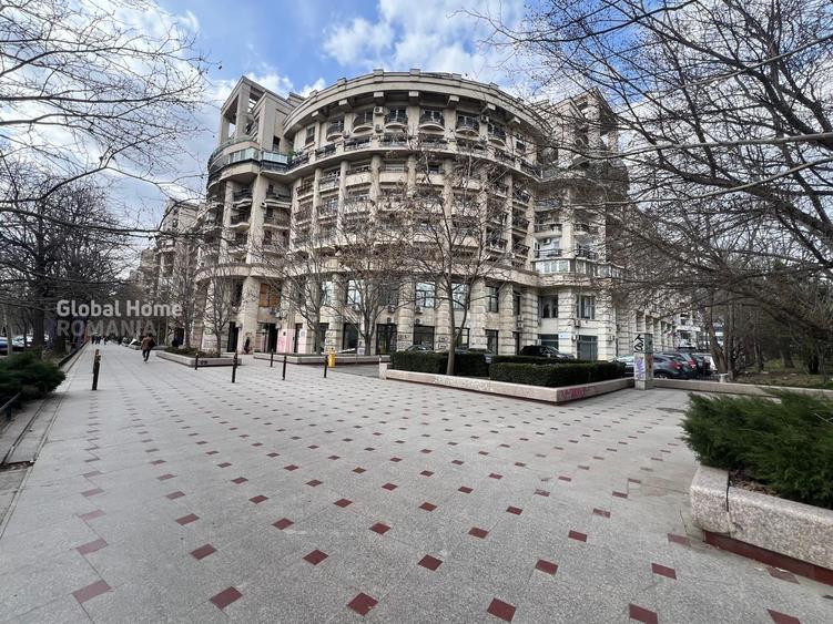Penthouse cu 5 camere decomandat în Unirii