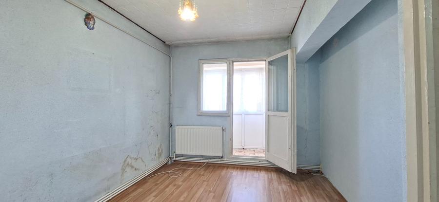 Apartament cu 2 camere decomandat în