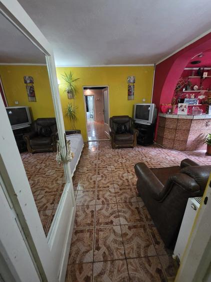 Casă cu Teren 270 Mp în Central