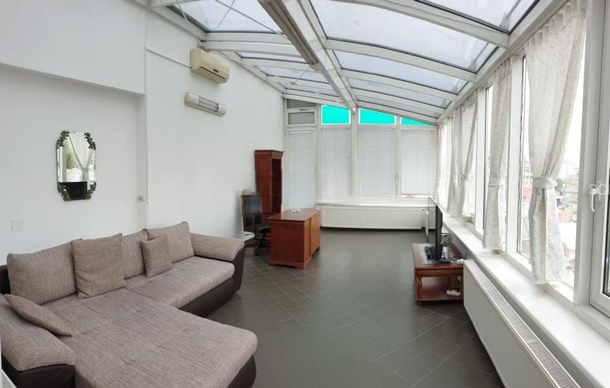 Apartament cu 5 camere decomandat în Grădina Icoanei