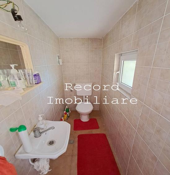 Casă cu Teren 1000 Mp în Sălicea