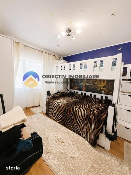 Apartament cu 4 camere decomandat în Sud