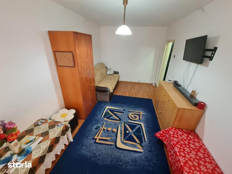 Garsonieră decomandată în Micălaca