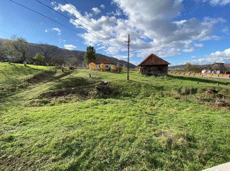 Casă cu 3 camere în Copalnic