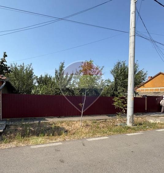 Teren Construcții intravilan de 672 mp, în Sud-Est