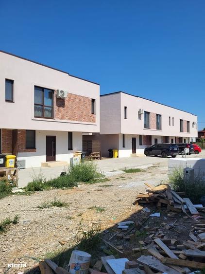 Casă cu 3 camere în Odăile