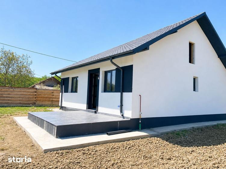 Casă cu 3 camere cu Teren 660 Mp în Podu Roș