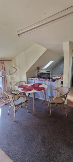 Apartament cu 3 camere decomandat, mobilat în Câmpia Turzii
