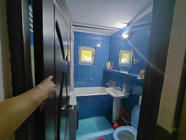 Apartament cu 3 camere decomandat în Burdujeni
