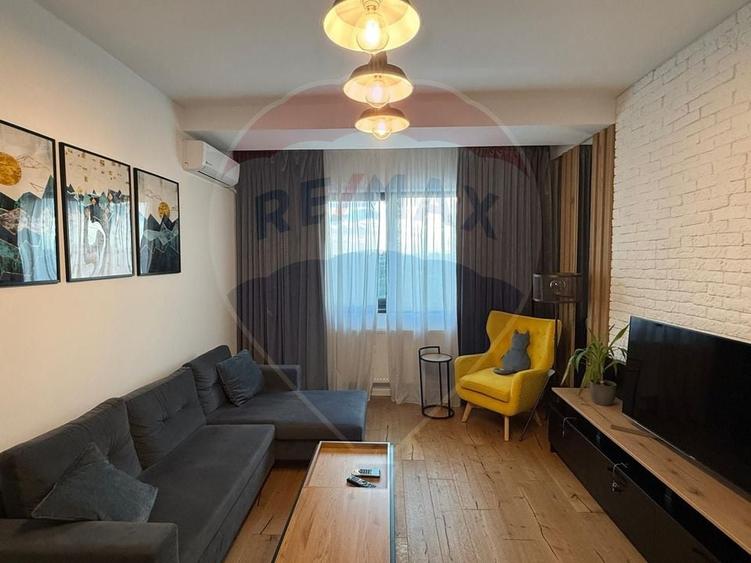Apartament cu 2 camere decomandat, mobilat în Drumul Taberei