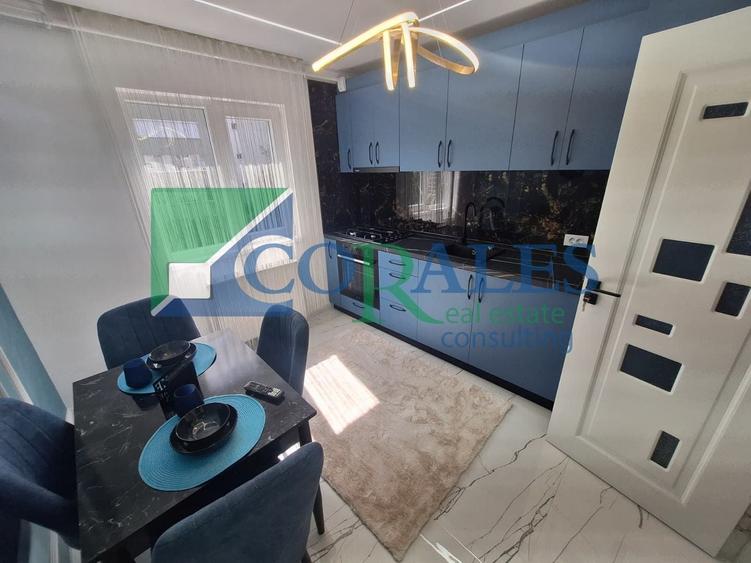 Apartament cu 3 camere semidecomandat, mobilat în Dâmbovița