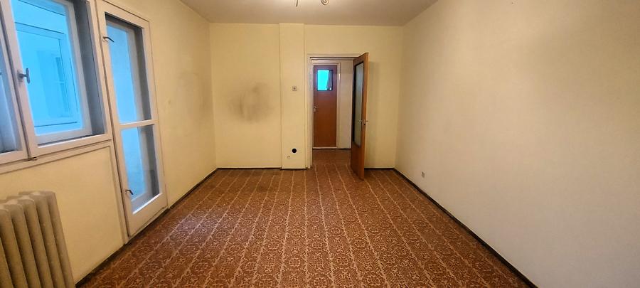 Apartament cu 2 camere decomandat în Iancului