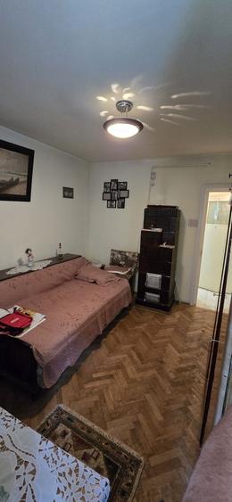 Apartament cu 2 camere semidecomandat în Pajura