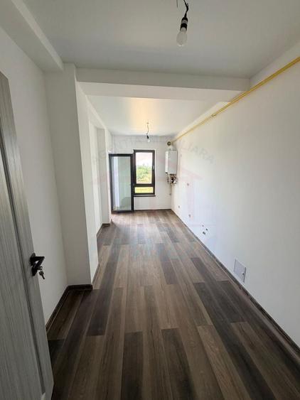 Apartament cu 2 camere în Micro 17