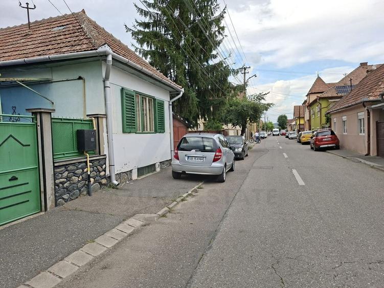 Casă individuală cu 3 camere cu Canalizare în Țiglari