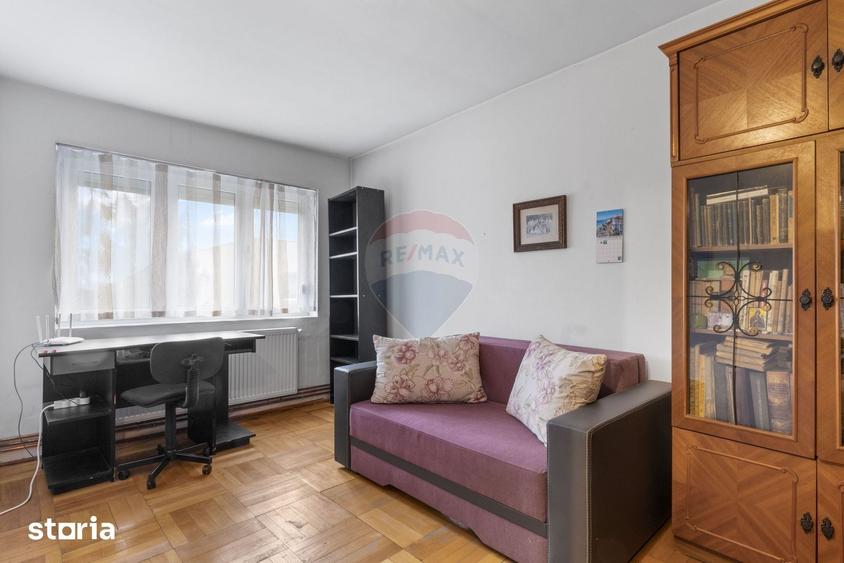 Apartament cu 3 camere decomandat în Aurel Vlaicu