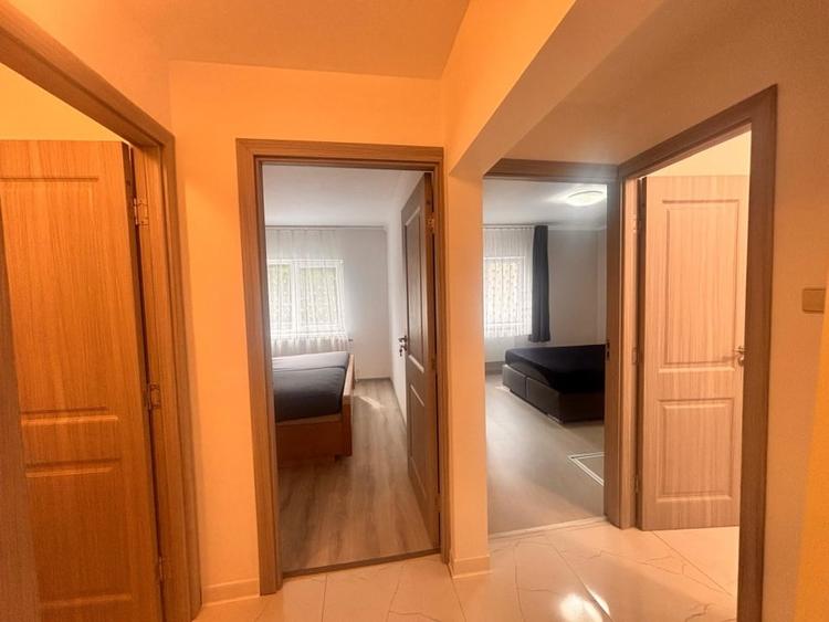 Apartament cu 3 camere decomandat, mobilat în Central