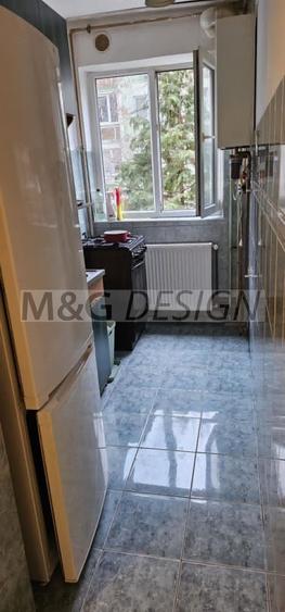 Apartament cu 3 camere semidecomandat în Șagului