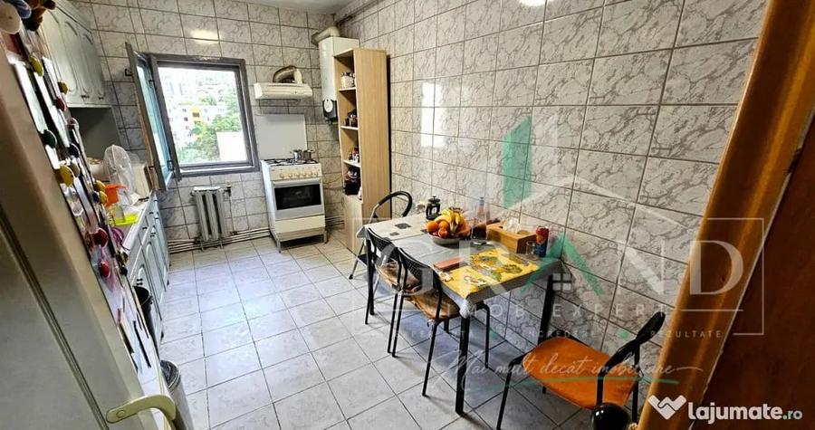 Apartament cu 4 camere decomandat în Mănăștur