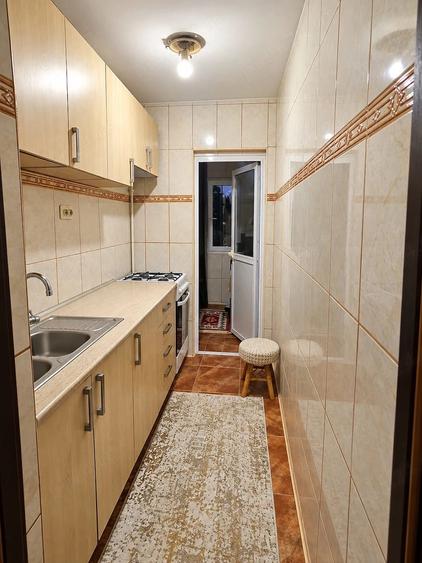 Garsonieră decomandată în Central