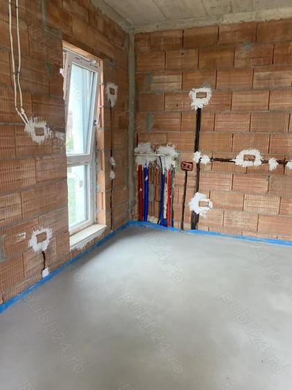 Zona Braytim, BLOC NOU, apartament 3 camere decomandat, etaj 1, 70 mp utili, pre? 2100 euro mp - 3