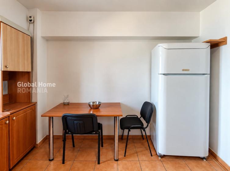 Apartament cu 2 camere decomandat, mobilat în P-ța Victoriei