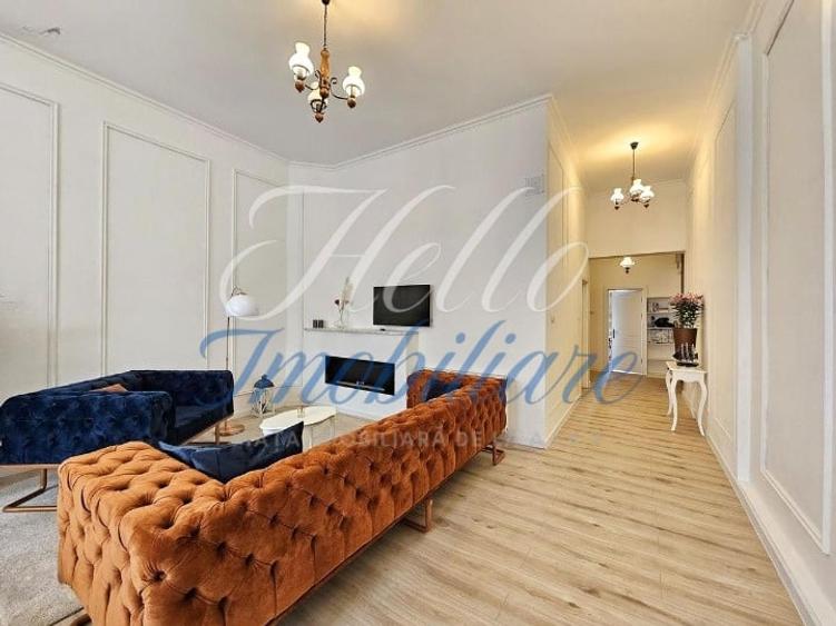 Apartament cu 3 camere semidecomandat, mobilat în Central