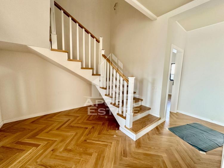 Duplex cu 5 camere cu Canalizare în Giroc