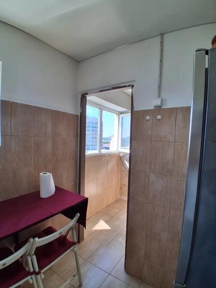 Apartament cu 2 camere decomandat în Apărătorii Patriei