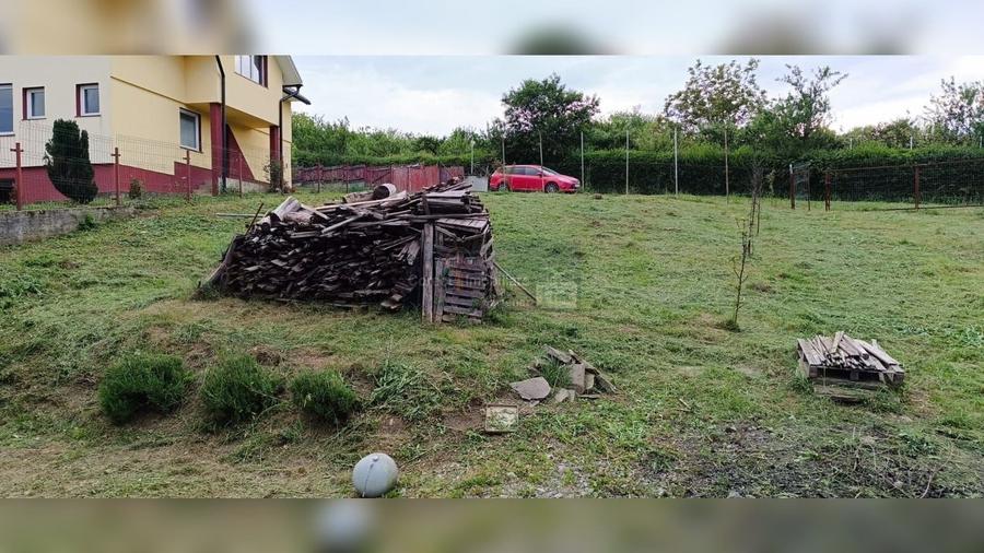 Teren intravilan de 1244 mp, în Sud-Est
