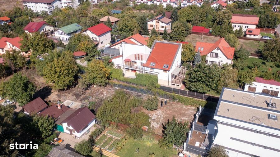 Teren de 459 mp, în Central
