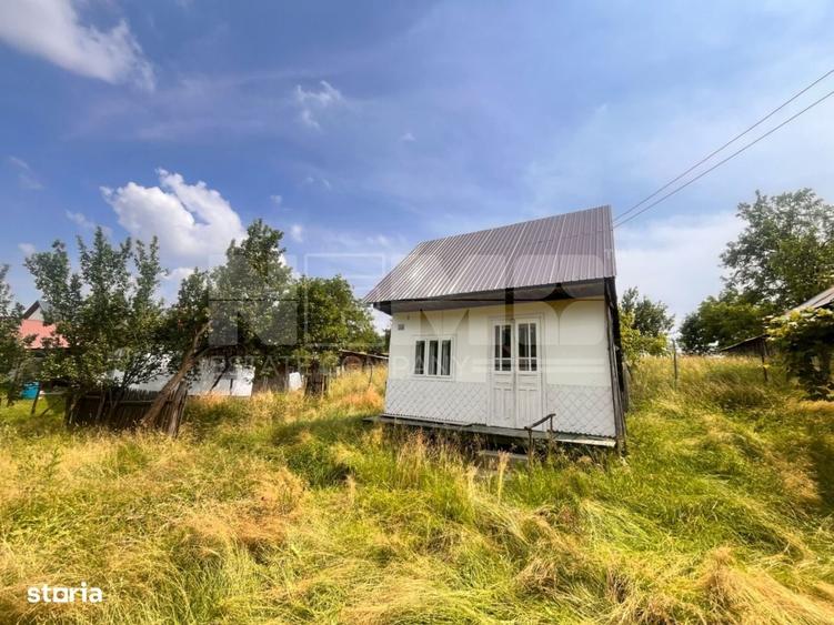 Casă cu 3 camere în Brusturi