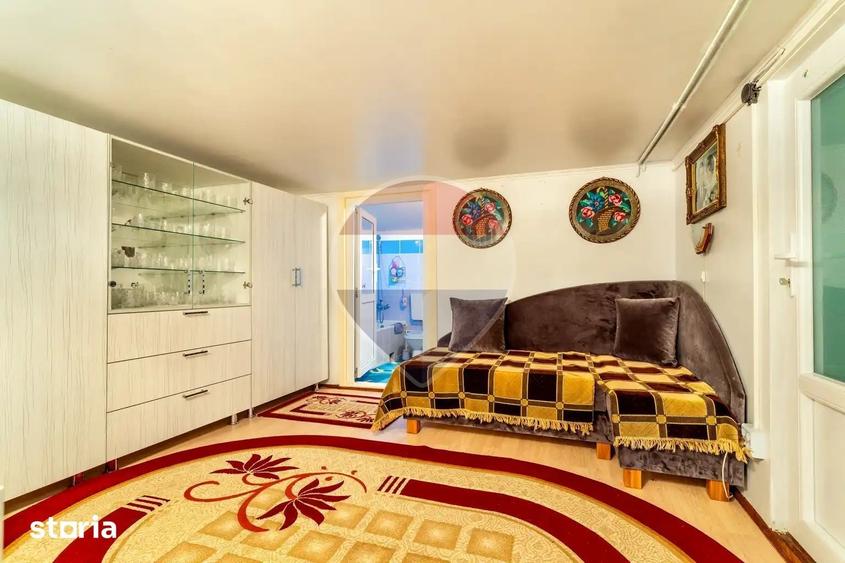 Casă cu 5 camere cu Teren 3300 Mp în Feleacu