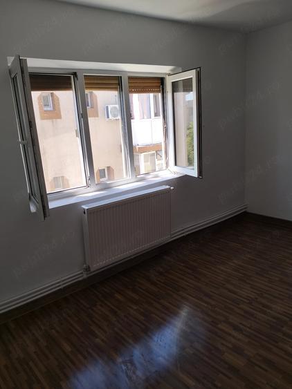 Apartament cu 2 camere semidecomandat în Tineretului